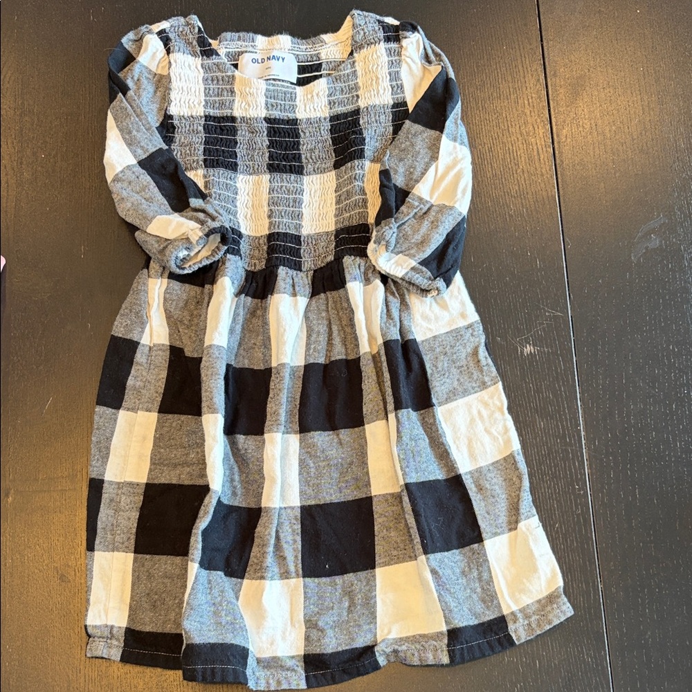 Old Navy Black and White Plaid Kids Dress Size XS (5)
